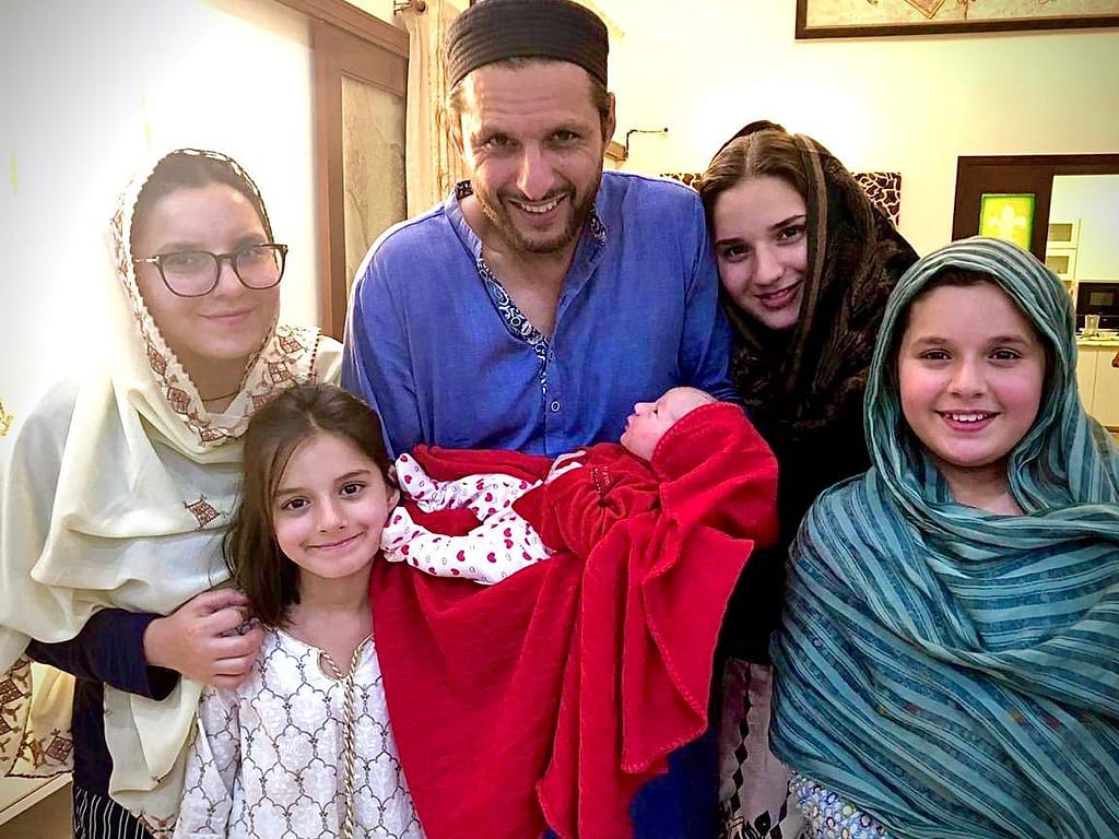 Shahid afridi Family 